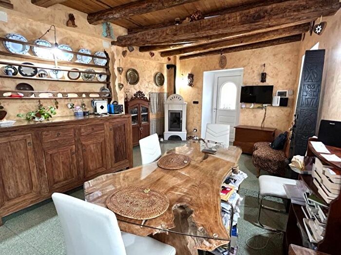 Casa con 6 locali in vendita in Prossenicco, Taipana