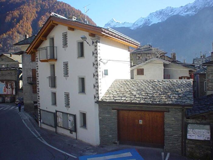 Appartamento quadrilocale in affitto in Via Funivia, Centro, Chiesa in Valmalenco
