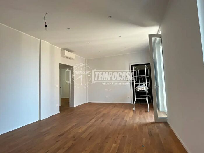 Appartamento quadrilocale in vendita in Via Currò, Genova