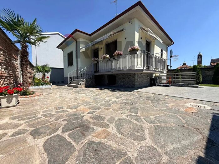 Casa trilocale in vendita in Via Restelli, San Giorgio Su Legnano