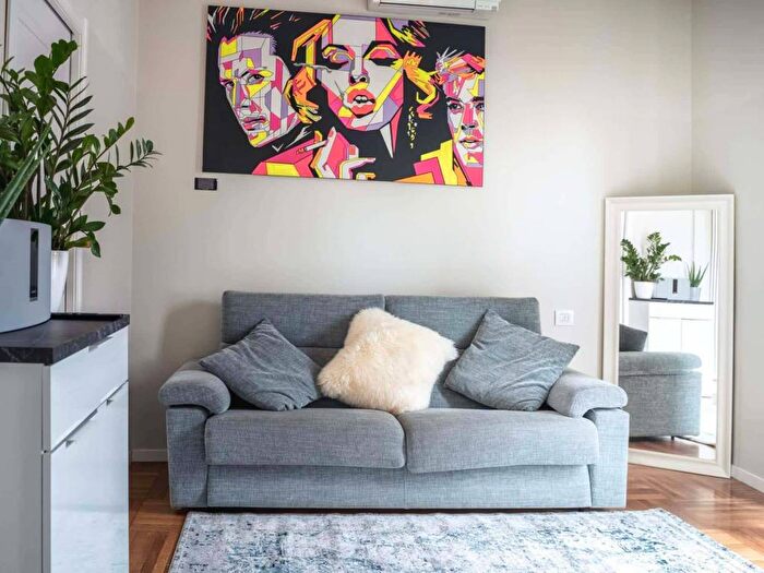 Appartamento bilocale in affitto in Via Nino Bixio, Piave Tricolore, Milano