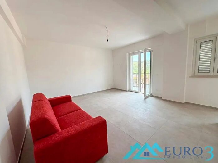 Appartamento con 5 locali in vendita in Roccafluvione