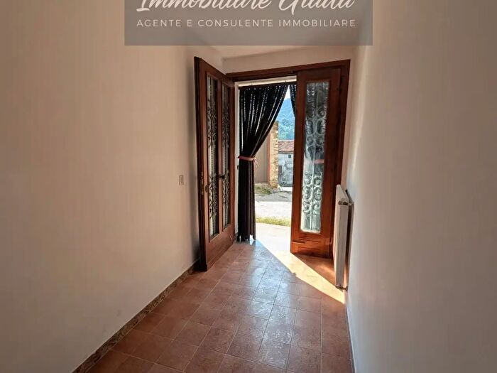 Casa trilocale in vendita in Vittorio Veneto