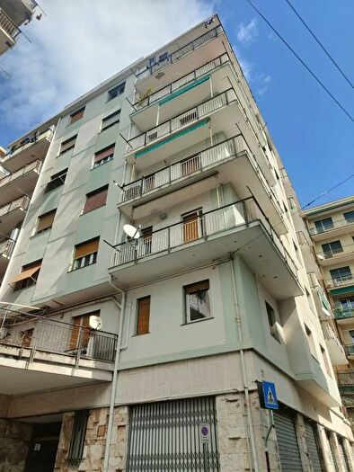 Appartamento trilocale in vendita in Via Pierino Negrotto Cambiaso Genova, Genova