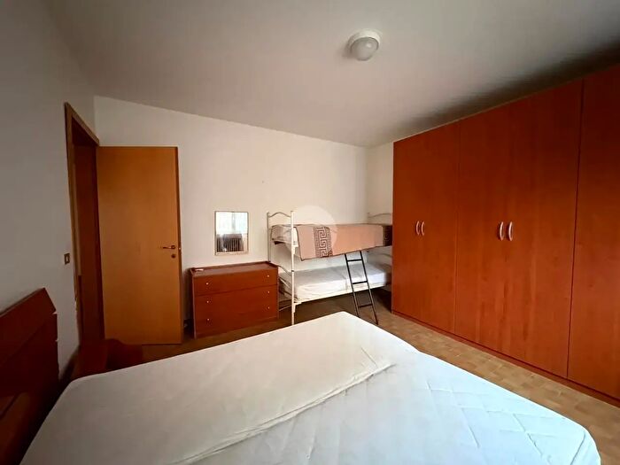 Appartamento quadrilocale in vendita in Viale Edmondo De Amicis, Rimini