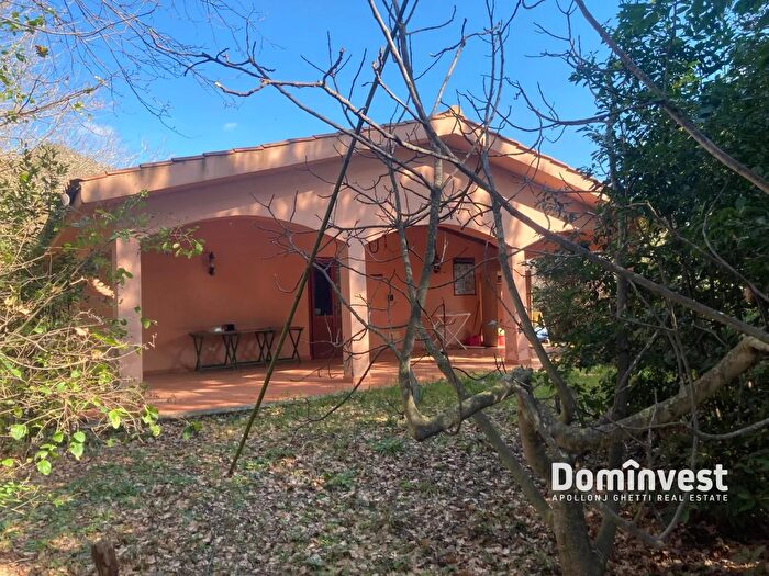 Casa con 6 locali in vendita in Strada del Trentatré, Capalbio