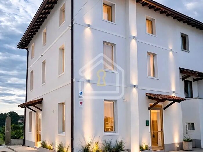 Casa con 5 locali in vendita in Vicolo Paolo Diacono, Rivignano Teor