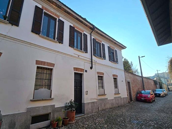 Case in Vendita e in Affitto - 2