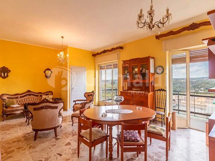 Appartamento in vendita in Via Vespucci, Noto
