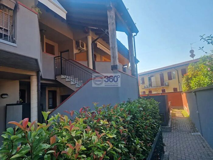 Appartamento trilocale in vendita in Via Martiri della Libertà, Ospitaletto