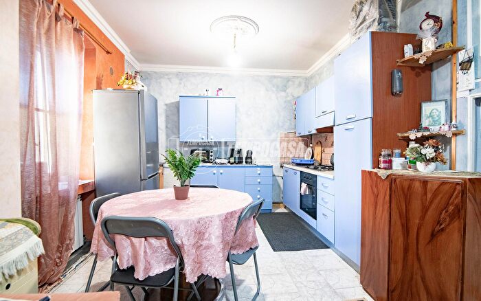 Case in Vendita e in Affitto - 3