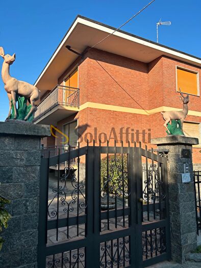 Appartamento con 5 locali in affitto in Via Sangone, Alpignano