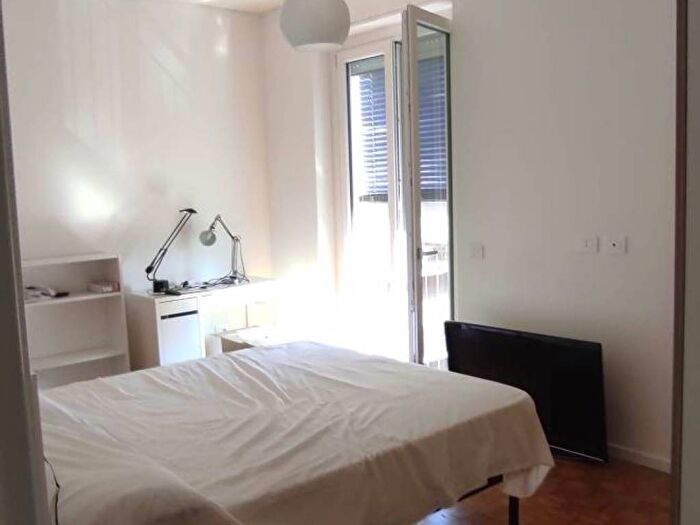 Appartamento quadrilocale in affitto in Via Giuba, Cimiano, Milano