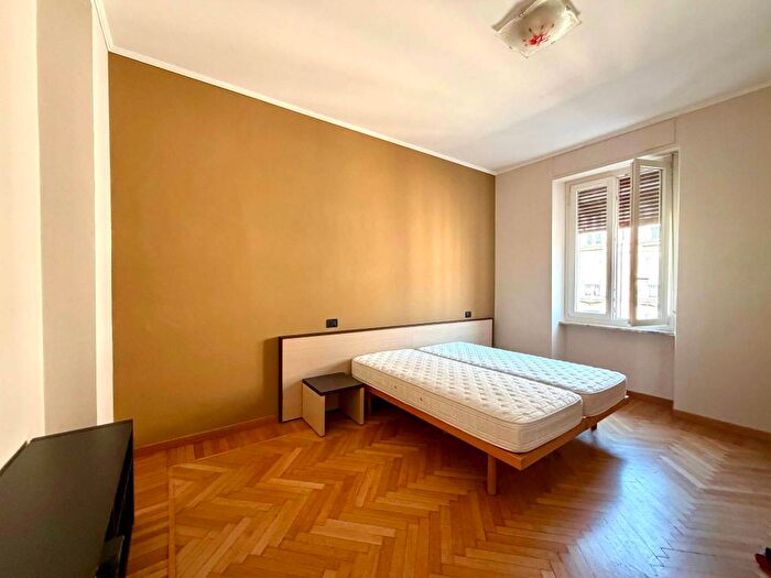 Appartamento trilocale in affitto in Via Dante di Nanni, Cenisia, Torino