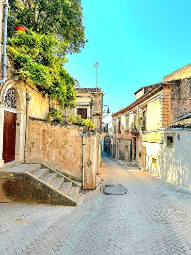 Casa con 6 locali in vendita in Corso San Giorgio Snc, Modica