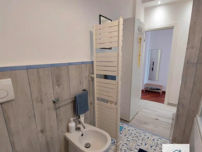 Appartamento con 5 locali in vendita in Via Lombardia, Nettuno