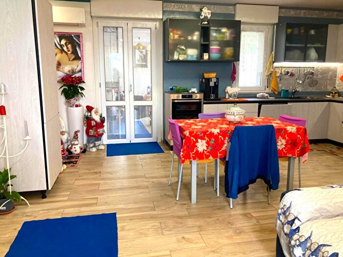 Appartamento quadrilocale in vendita in Agugliano