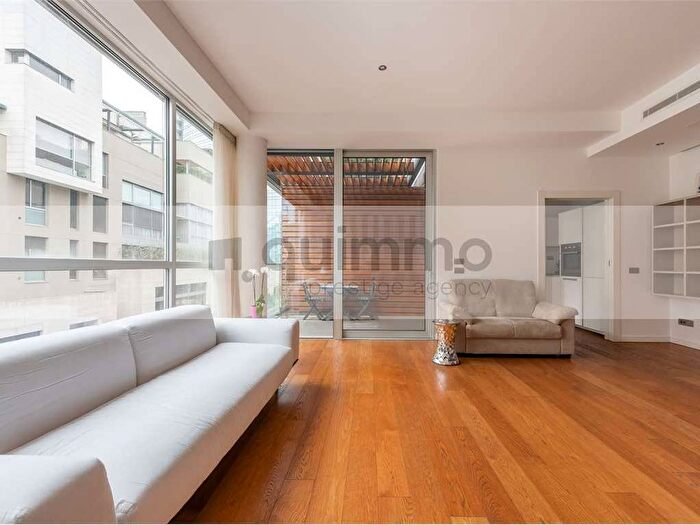 Appartamento bilocale in affitto in Via Capelli, Garibaldi Corso Como, Milano