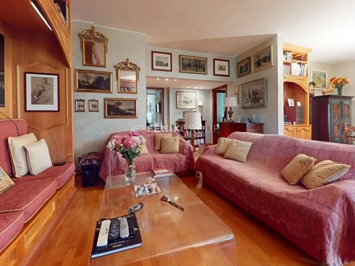 Appartamento trilocale in vendita in Via Farina, Villasanta