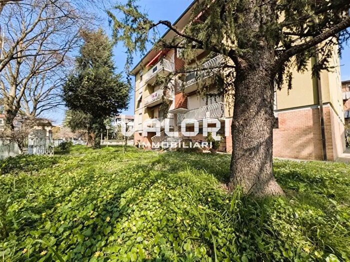 Appartamento quadrilocale in vendita in Via Fornarina, Faenza