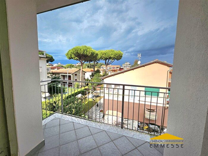 Appartamento trilocale in vendita in Massa