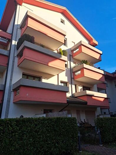 Appartamento trilocale in vendita in Via Novegro Segrate, Segrate