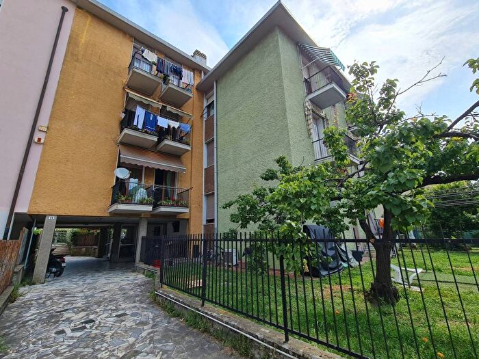 Appartamento quadrilocale in affitto in Via Adige, Migliarina, La Spezia