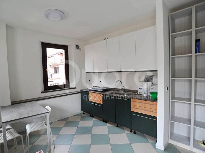 Appartamento trilocale in affitto in via tiberio deciani, Gemona Deciani, Udine