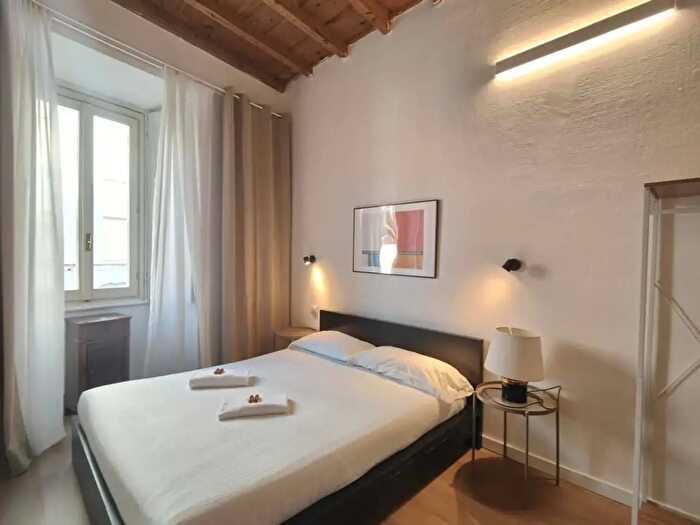 Appartamento monolocale in affitto in Corso di Porta Vigentina, Milano