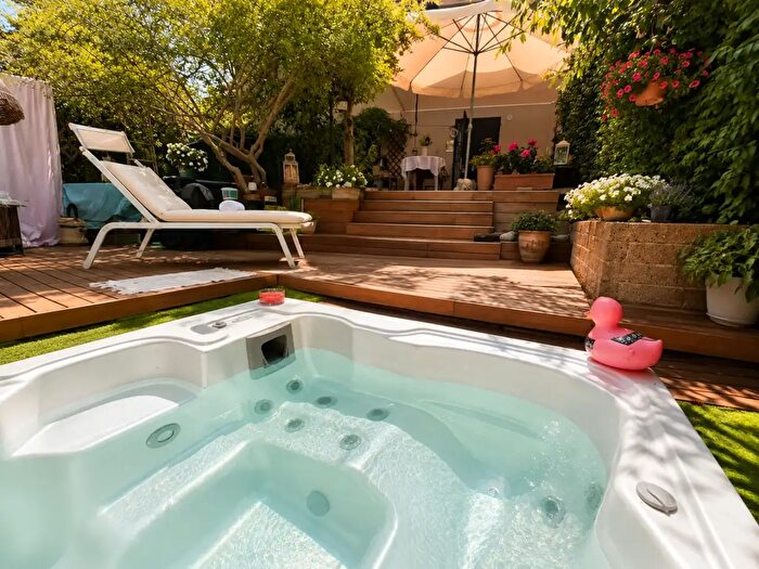 Casa trilocale in vendita in Via dei Pini, Riccione