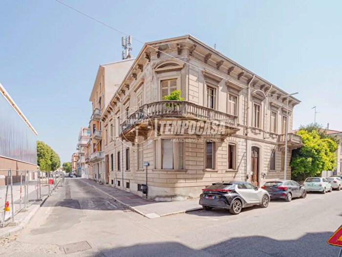 Appartamento trilocale in vendita in Via Giosuè Carducci, Vigevano