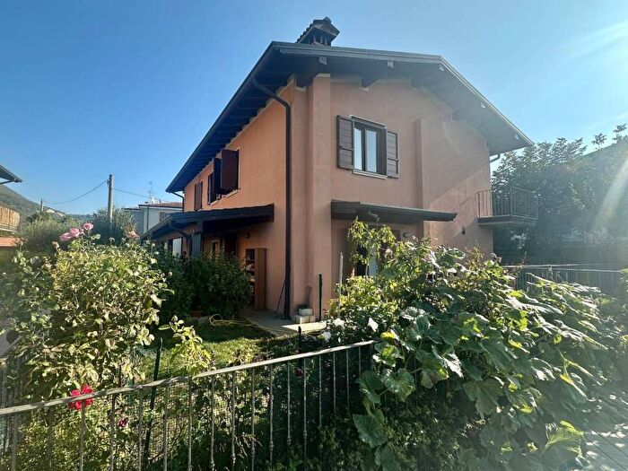 Casa con 5 locali in vendita in Via Pozze, Centro, Villanuova sul Clisi