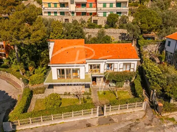 Casa con 6 locali in vendita in Via Olivo, Portovenere