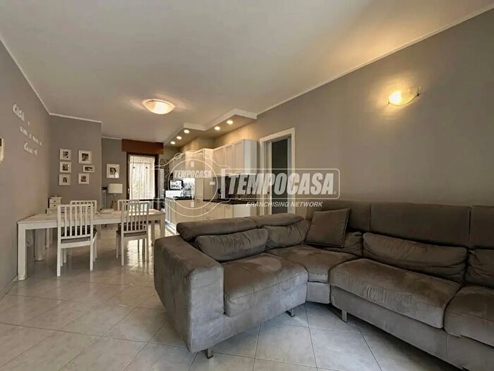 Appartamento quadrilocale in vendita in Via Isonzo, Torino