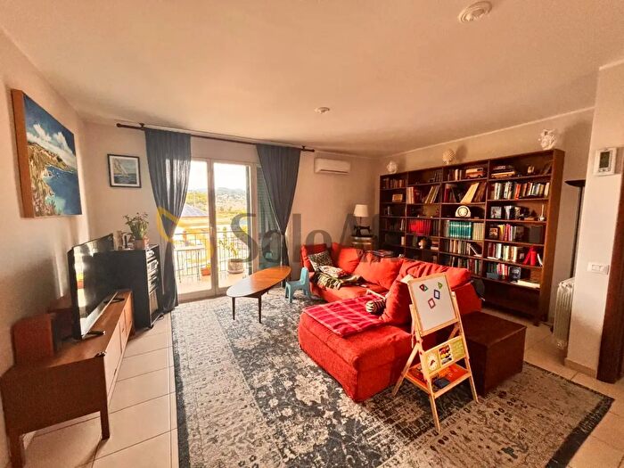 Appartamento quadrilocale in affitto in Via Caruso, San Giovanni La Punta