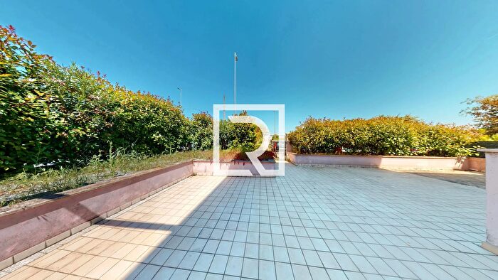 Appartamento trilocale in vendita in Via Cesenatico, Cesenatico