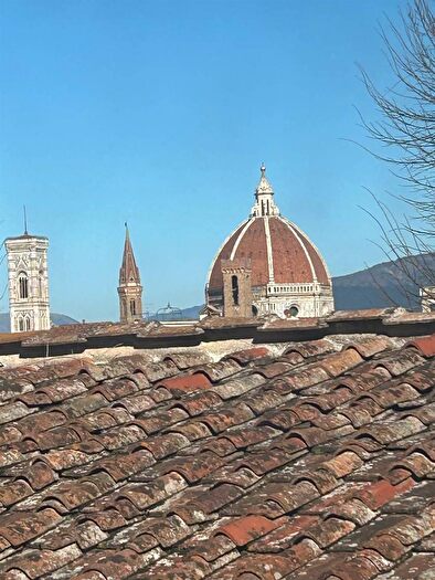 Appartamento con 6 locali in vendita in Firenze