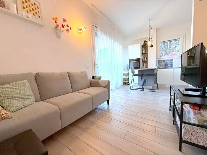 Appartamento bilocale in vendita in Vicolo del Pozzo, Caronno Pertusella