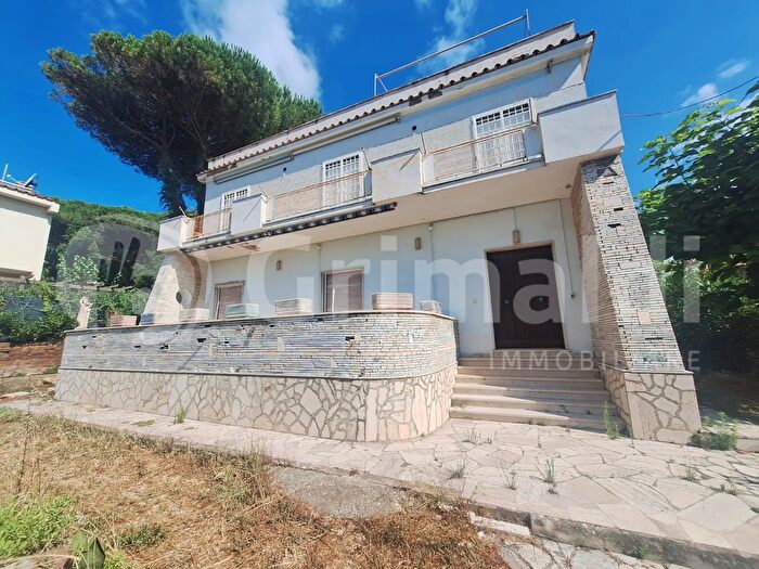 Appartamento bilocale in vendita in Via Caravaggio, Santa Marinella