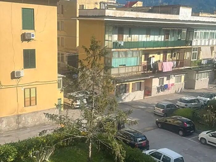 Appartamento trilocale in affitto in Via San Francesco di Paola E, Torre Annunziata