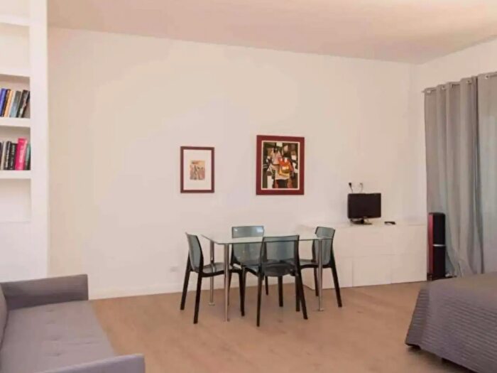 Appartamento monolocale in affitto in Via Natale del Grande, Roma