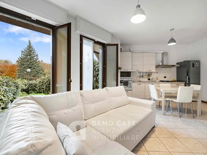 Appartamento bilocale in vendita in Via Baradello, Grandate