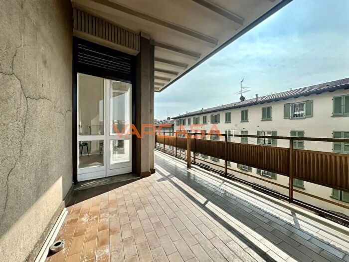 Appartamento trilocale in vendita in Via Dante Alighieri, Seriate