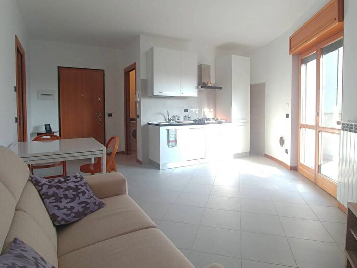 Casa bilocale in affitto in Via delle Forze Armate, San Carlo, Milano