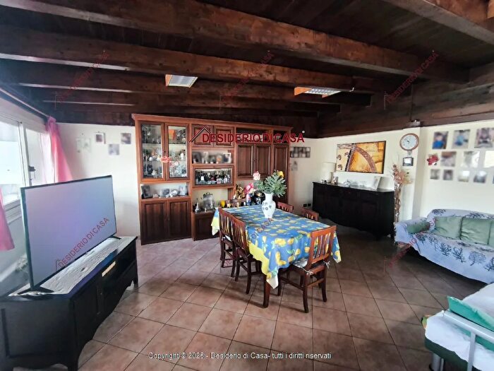 Appartamento quadrilocale in vendita in Palermo