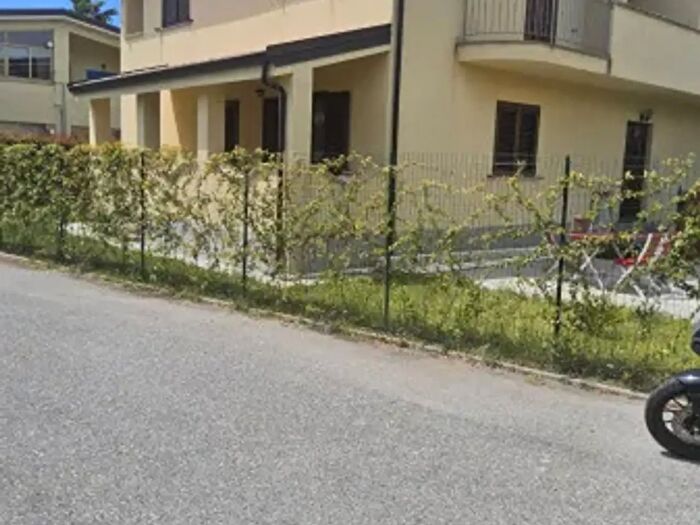 Appartamento bilocale in vendita in Via Porto delle Grazie, Caulonia
