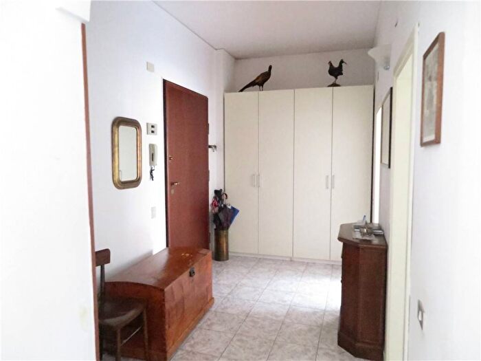 Appartamento trilocale in affitto in VIA DELEDDA, Centro, Scandicci