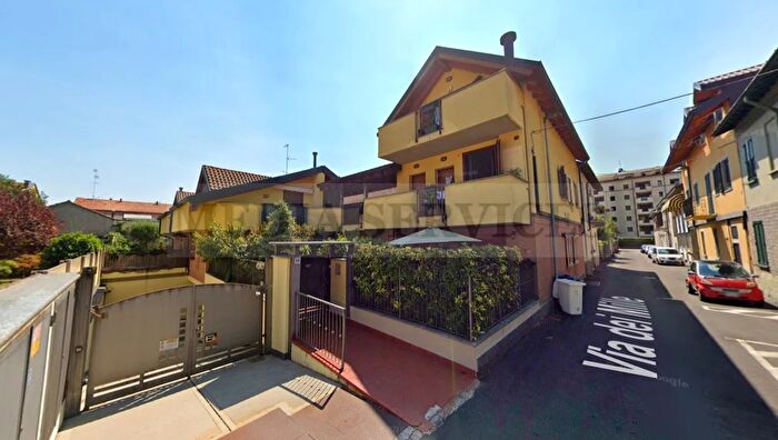 Appartamento bilocale in vendita in Via dei Mille N°, Rho