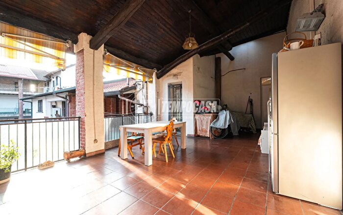 Appartamento quadrilocale in vendita in Via Giuseppe Mazzini, Ceriano Laghetto