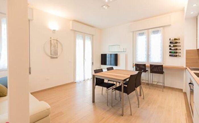 Appartamento quadrilocale in vendita in Viale Ariosto, Comacchio